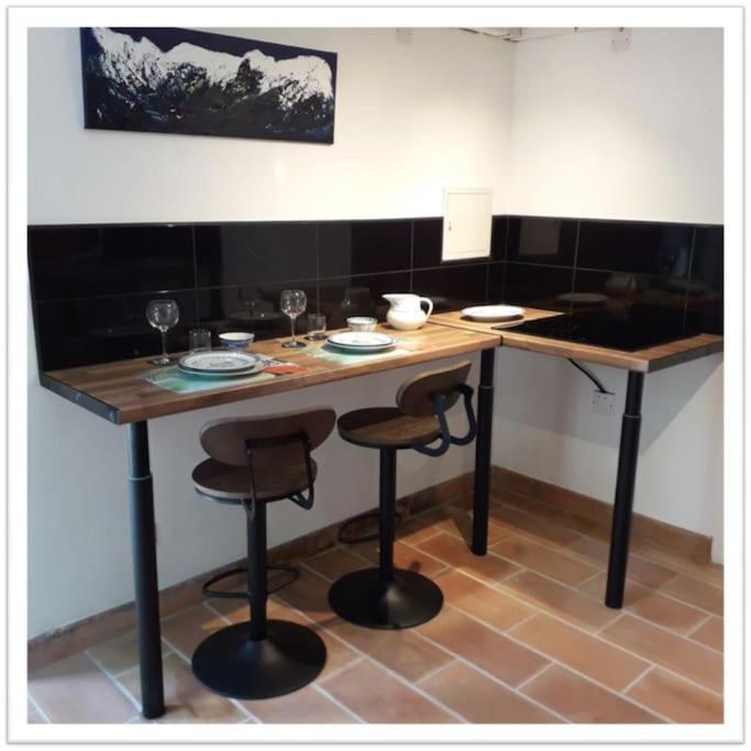 Charming Small House Close To Uzes Foissac  外观 照片
